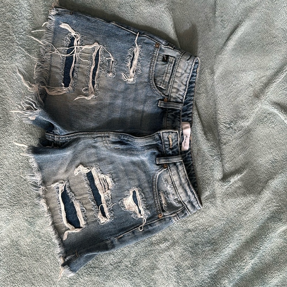 KanCan Jean shorts size small
